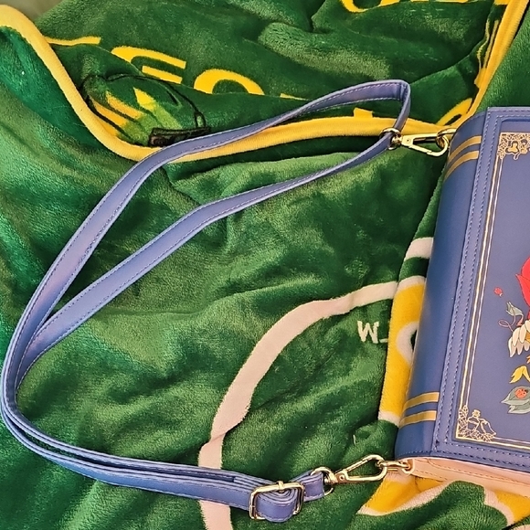Disney Loungefly Alice In Wonderland Book Shaped Purse NWOT - Picture 2 of 8